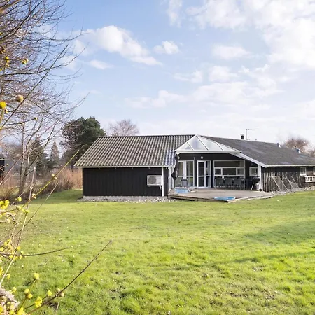 Casa de Férias Lovely In With Kitchen *