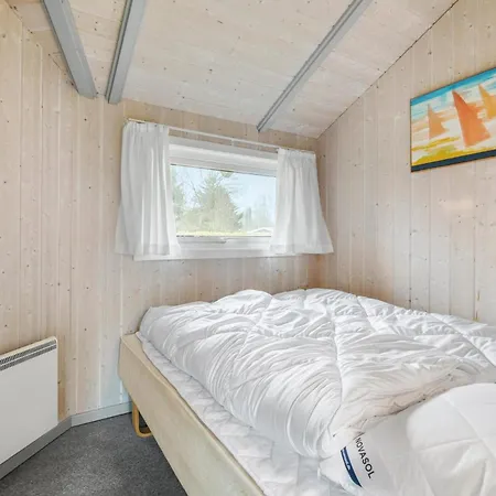 Casa de Férias Lovely In With Kitchen